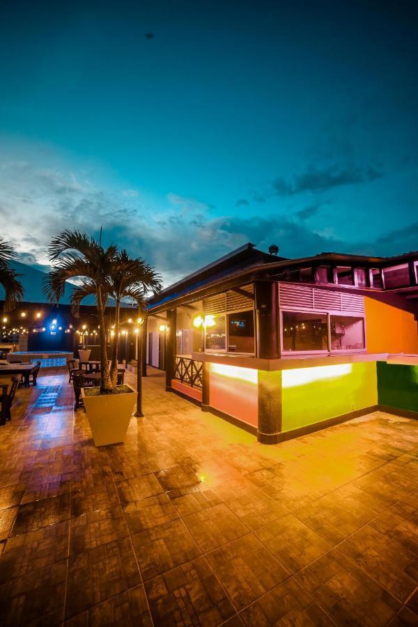 Tik By Bernalo Hotels Medellín Exteriör bild