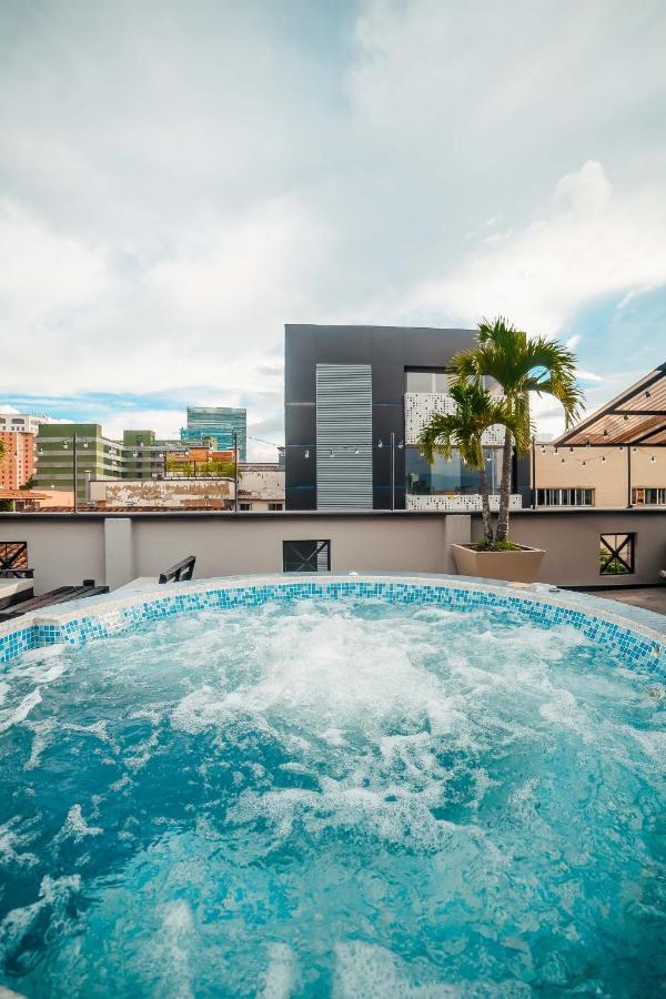 Tik By Bernalo Hotels Medellín Exteriör bild